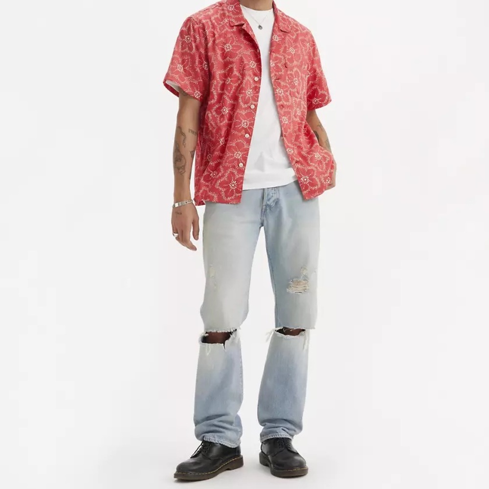 Levi’s 501 Original straight leg distressed jeans